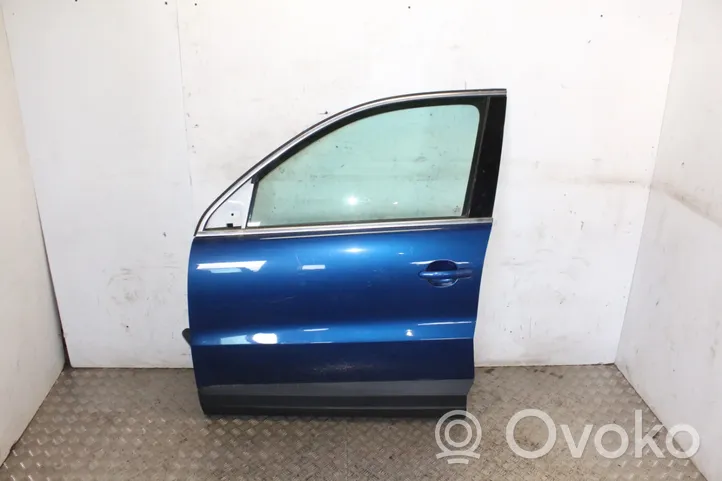 Volkswagen Tiguan Front door 