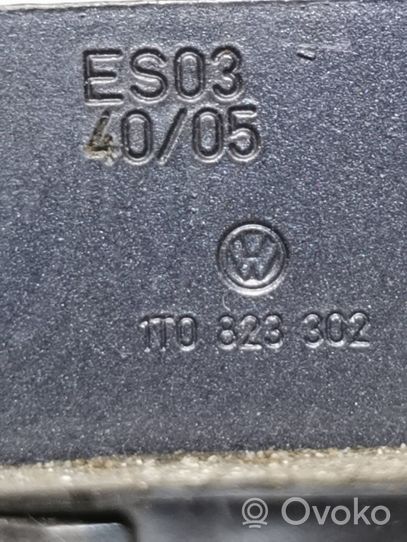 Volkswagen Touran I Zawiasy pokrywy / maski silnika 1T0823302