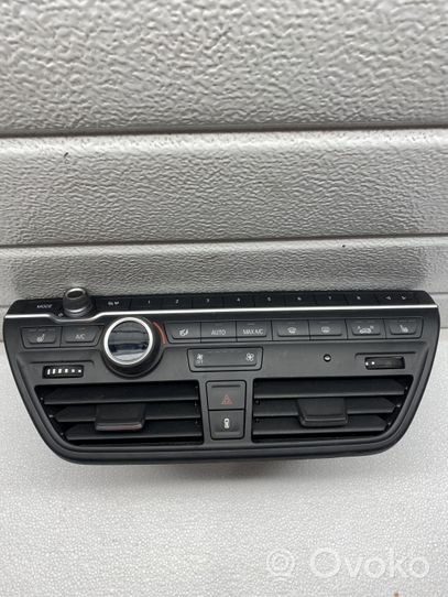 BMW i3 Oro kondicionieriaus/ klimato/ pečiuko valdymo blokas (salone) 5HB01123007
