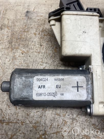 Opel Vectra B Elektryczny podnośnik szyby drzwi tylnych 994024