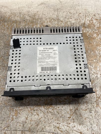 Mitsubishi Grandis Radio / CD/DVD atskaņotājs / navigācija 8701A080