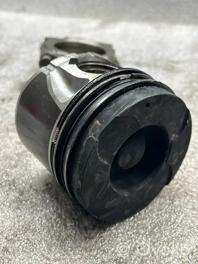 Opel Astra J Connecting rod/conrod 