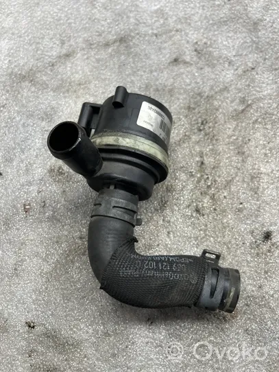 Audi A6 S6 C6 4F Pompe à eau de liquide de refroidissement 059121012