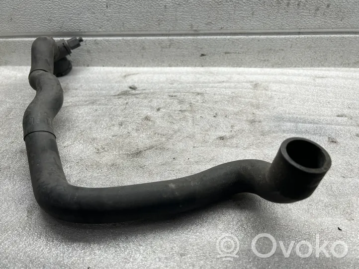 Volkswagen PASSAT B7 Tuyau de liquide de refroidissement moteur 1K0122291