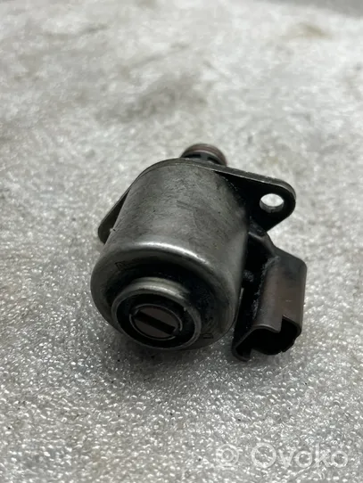 Ford Mondeo Mk III Regolatore di pressione del carburante 9307501C