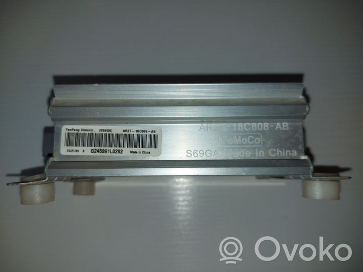 ZAZ 101 Amplificatore AR3T18C808AB
