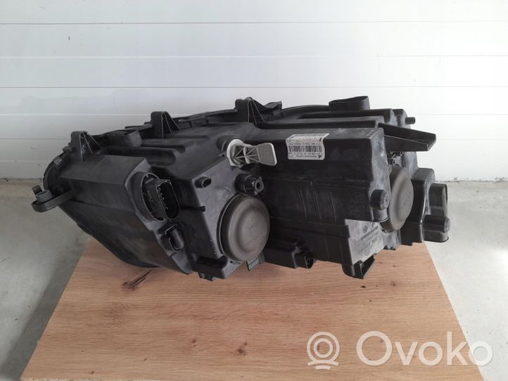 Volkswagen Touran I Lampa przednia 1T1941005H