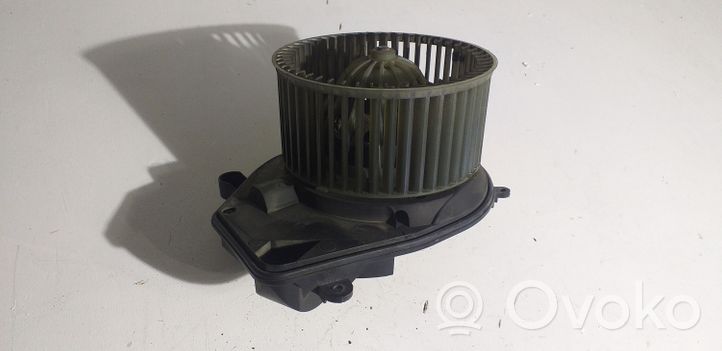 Volkswagen PASSAT B5 Heater fan/blower 8D1820021