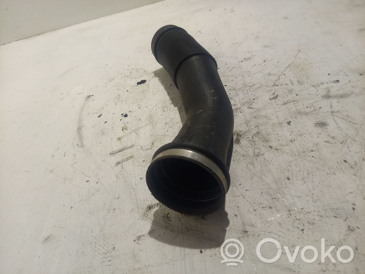 Audi A4 S4 B5 8D Tube d'admission d'air 058129627E