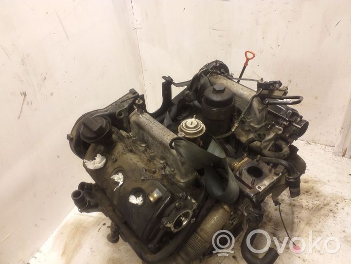 Audi A4 S4 B5 8D Motor 