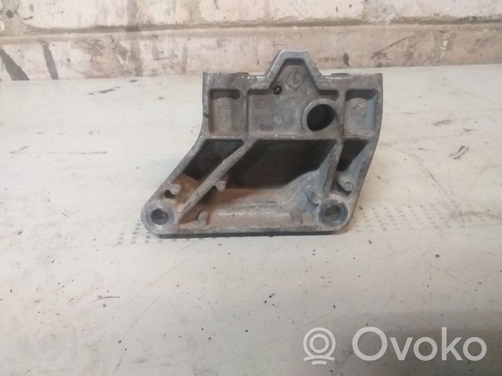 Volkswagen Golf V Supporto di montaggio scatola del cambio 1K0199111