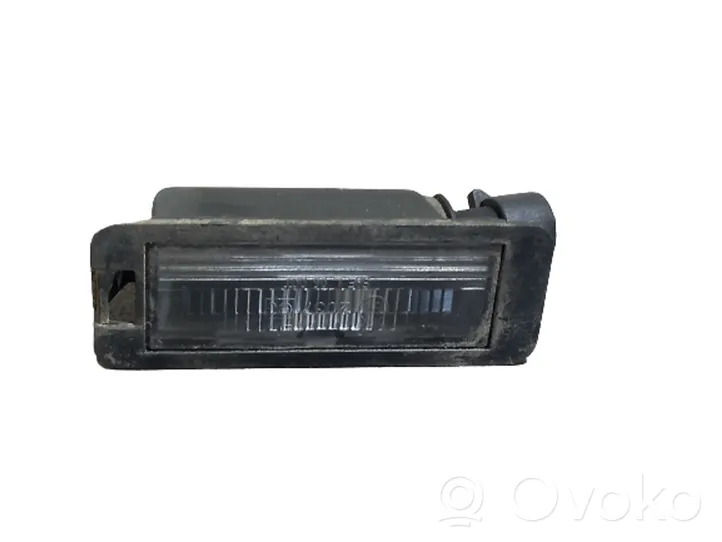 Volkswagen Fox Lampa oświetlenia tylnej tablicy rejestracyjnej 5X0943021