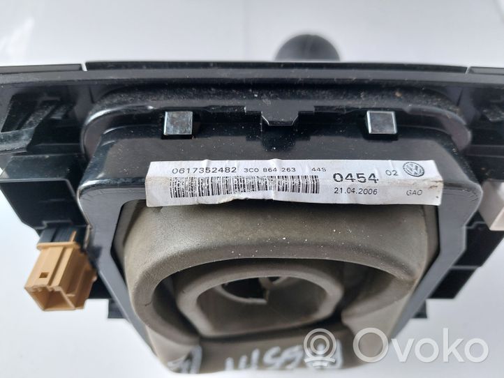 Volkswagen PASSAT B6 Drążek / Pokrętło zmiany biegów 3C0864263