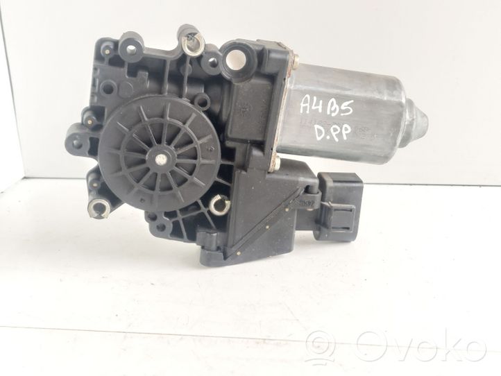 Audi A4 S4 B5 8D Moteur de lève-vitre de porte avant 113846113