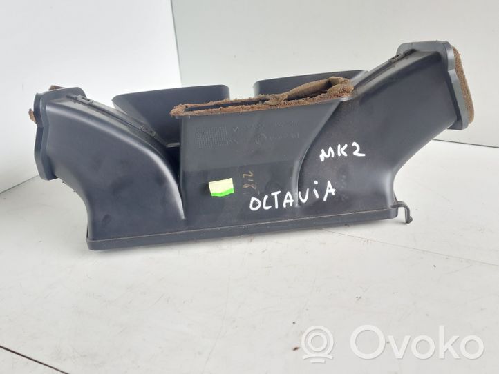 Skoda Octavia Mk2 (1Z) Obudowa nagrzewnicy 1Z1819363