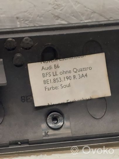 Audi A4 S4 B6 8E 8H Autres éléments de garniture porte avant 8E1853190R