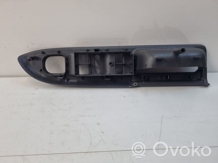 Volkswagen Golf Plus Rivestimento della maniglia interna per portiera anteriore 5M1867371C