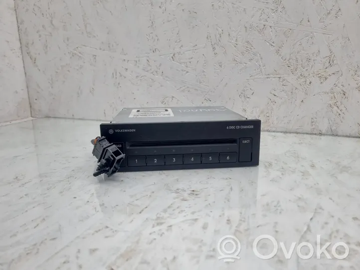 Volkswagen Touran I Radio / CD/DVD atskaņotājs / navigācija 1T0035110A