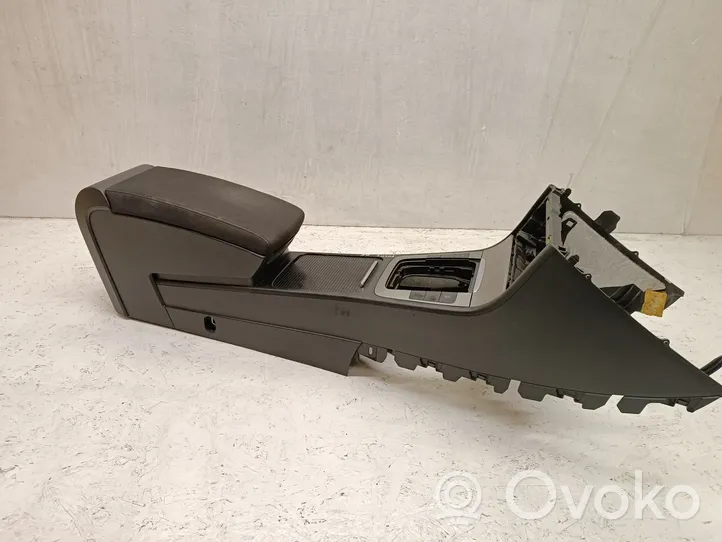 Volkswagen PASSAT B6 Center console 3C1863241