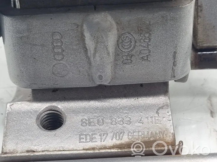 Audi A6 S6 C6 4F Takaoven saranasarja 8E0833411E