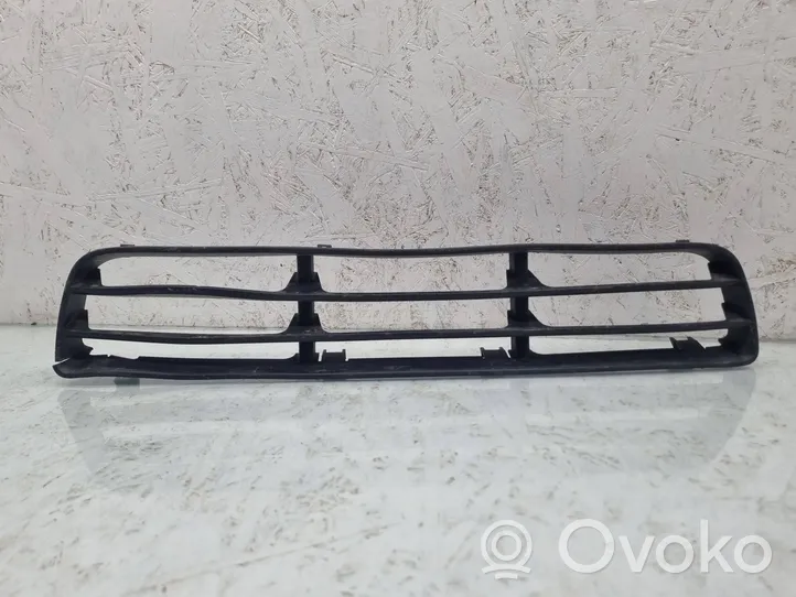 Volkswagen Bora Grille inférieure de pare-chocs avant 1J5853677B