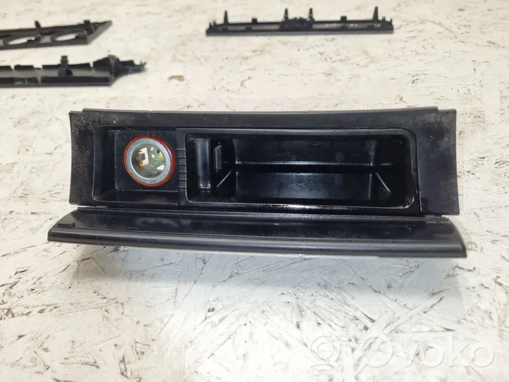 Volkswagen PASSAT B6 Dashboard trim 3C1858335BF