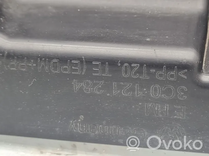 Volkswagen PASSAT B6 Välijäähdyttimen ilmanohjauksen ilmakanava 3C0121284