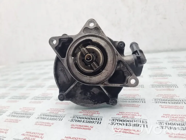 Volkswagen PASSAT B5.5 Vacuum pump 