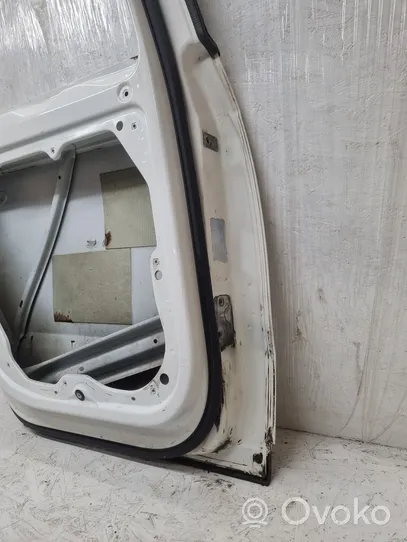 Volkswagen PASSAT B6 Rear door 3C9833311