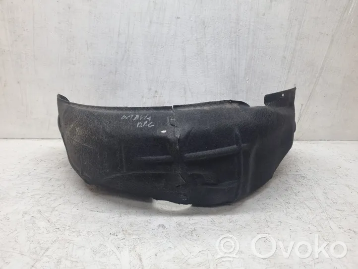 Skoda Octavia Mk2 (1Z) Rivestimento paraspruzzi parafango posteriore 