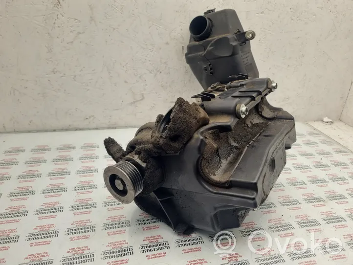 Volkswagen PASSAT B6 Supercharger 03C145851K