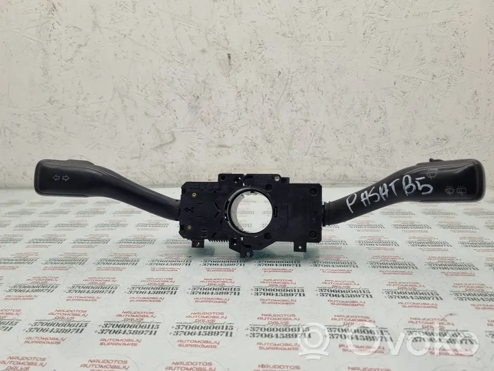 Volkswagen PASSAT B5 Leva/interruttore dell’indicatore di direzione e tergicristallo 8L0953513G