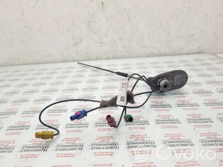 Volkswagen Touran II Antenna GPS 1T0035501AB