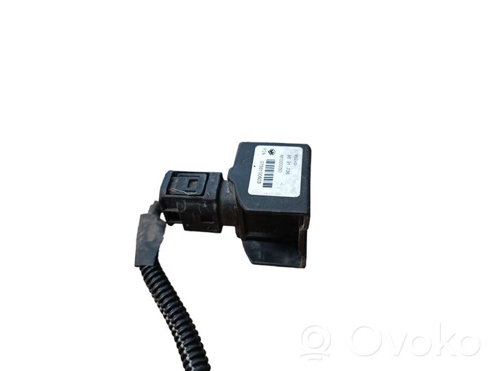 Volvo V70 Sensore d’urto/d'impatto apertura airbag 8691733