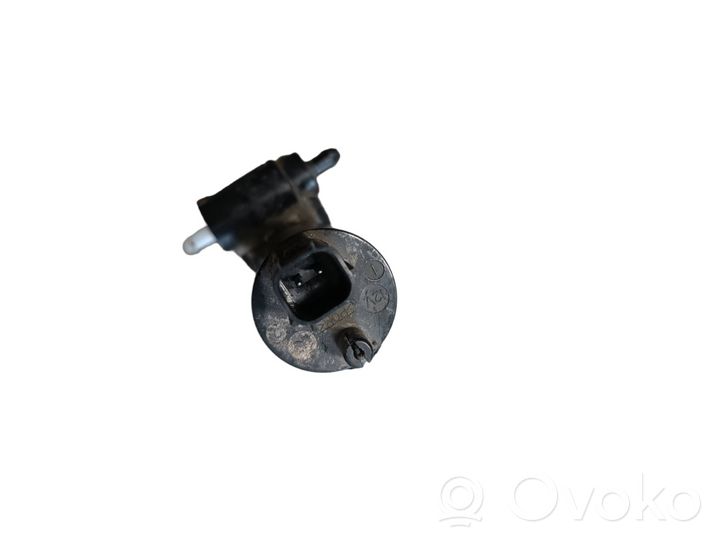 Volvo XC60 Headlight washer pump 1007149