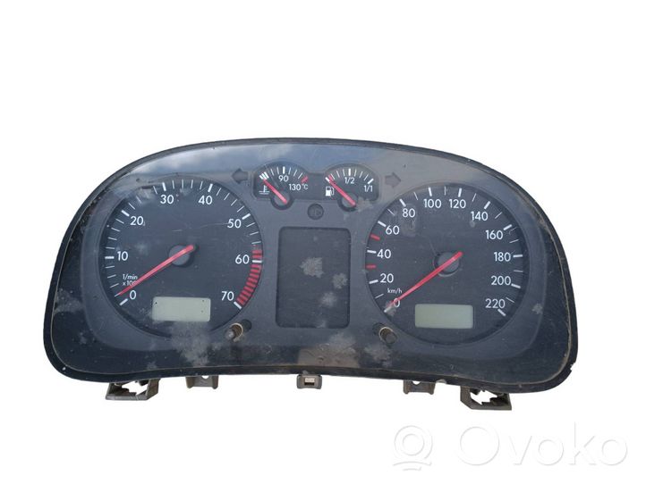 Volkswagen Golf IV Compteur de vitesse tableau de bord 1J0919861