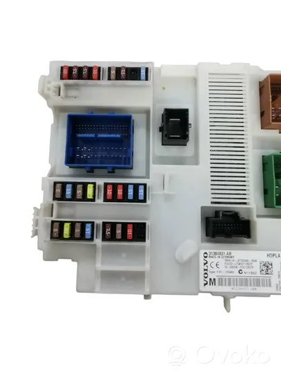 Volvo XC60 Fuse module 31384931B