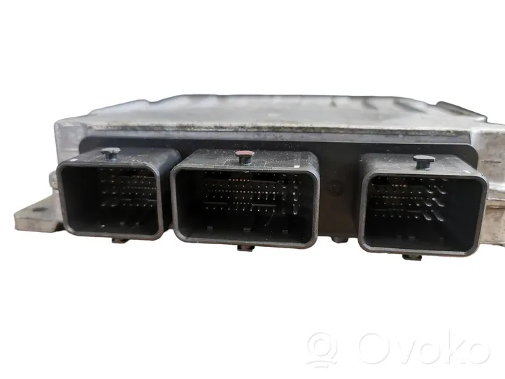 Citroen C5 Sterownik / Moduł ECU 9636742280