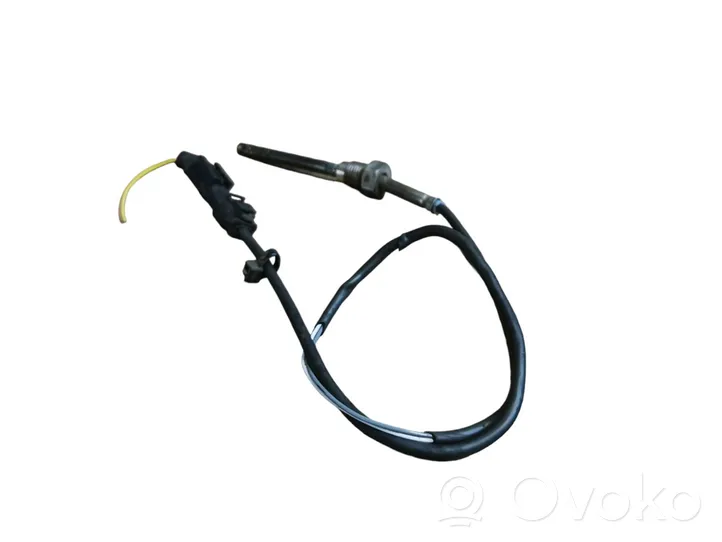 Mercedes-Benz C W203 Abgastemperatursensor A0051532228