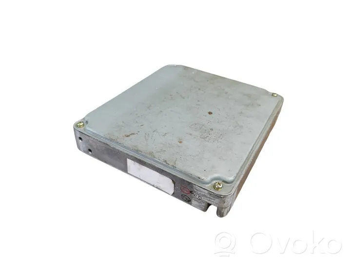 Toyota Avensis T250 Calculateur moteur ECU 8966105690