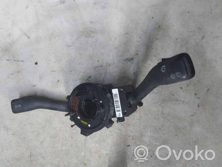 Ford Galaxy Leva/interruttore dell’indicatore di direzione e tergicristallo 4B0953503F