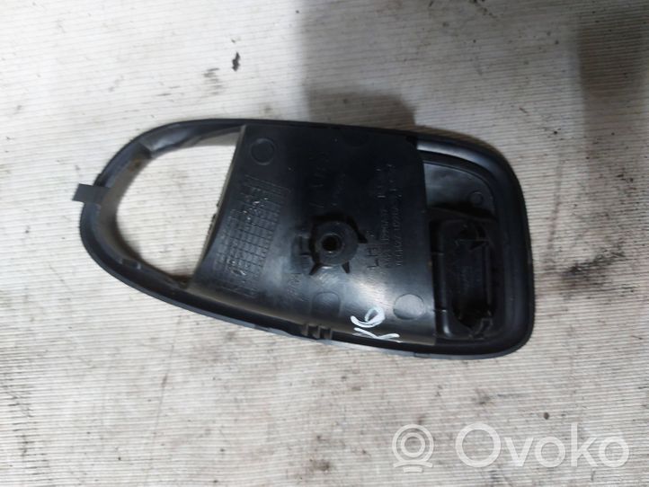 Ford Galaxy Moldura del asa de la puerta traser 6M21U226A37