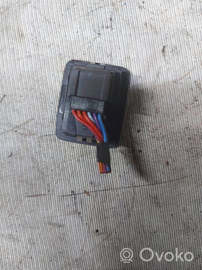 Volkswagen Touran I Alarm switch 053143574