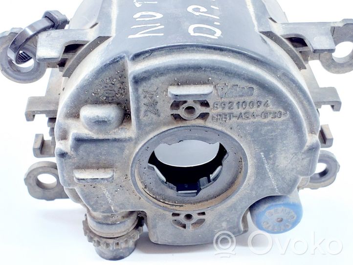 Nissan Note (E11) Feu antibrouillard avant 89210094