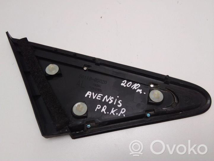 Toyota Avensis T270 Apdaila sparno (moldingas) 6011805020