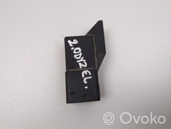 Ford Kuga II Przekaźnik / Modul układu ogrzewania wstępnego 9803299780