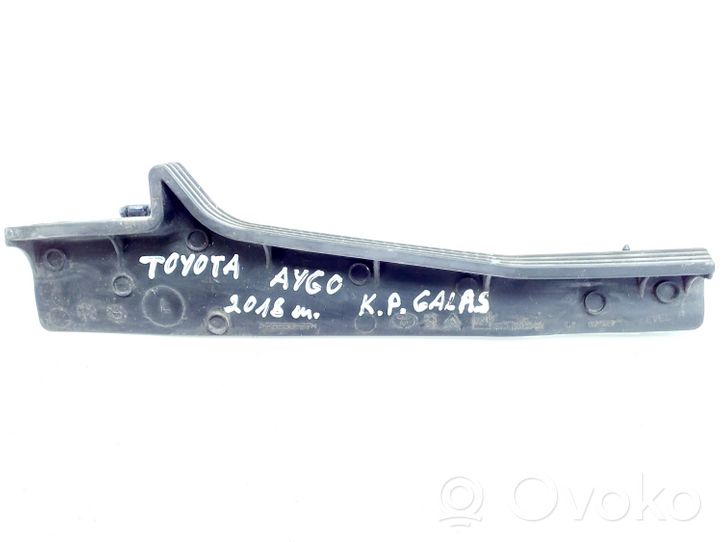 Toyota Aygo AB40 Galinis purvasargis MP5371