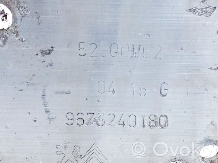 Citroen C4 Grand Picasso Etupuskurin törmäysvoiman vaimennin 9675240180