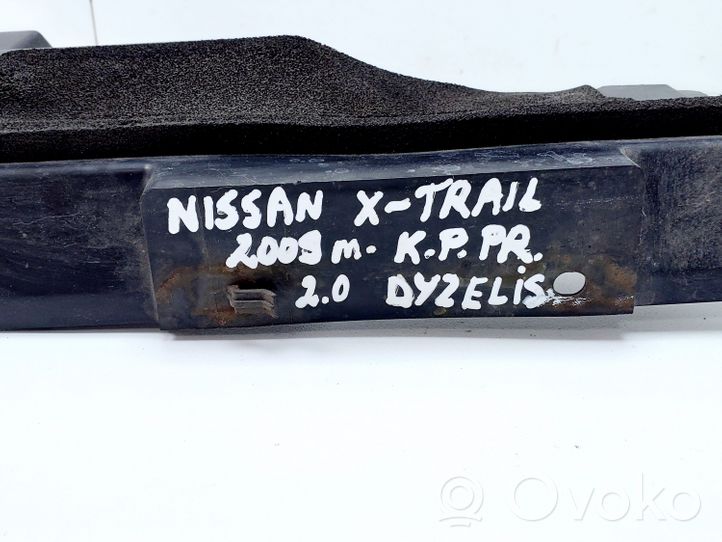Nissan X-Trail T31 Radiatoriaus oro nukreipėjas (-ai) F97207A75030