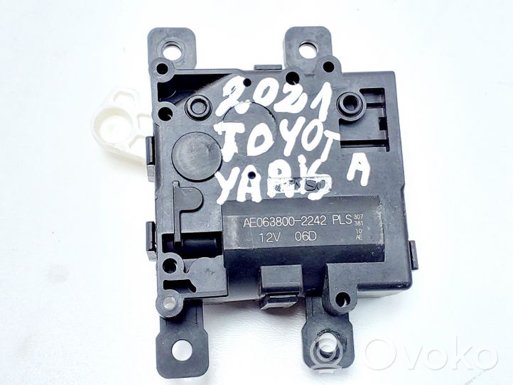Toyota Yaris XP210 Imusarjan venttiilin käyttömoottori AE0638002242